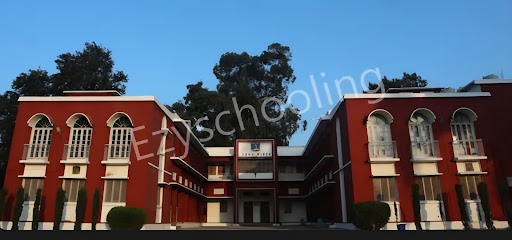 Cambrian Hall School, Boarding