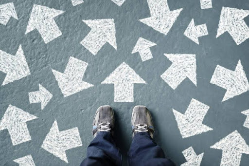 Choosing a direction among many paths