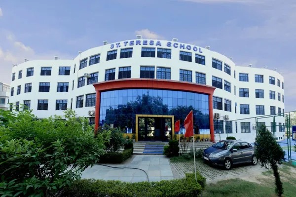 the campus of st.teresa school,ghaziabsad
